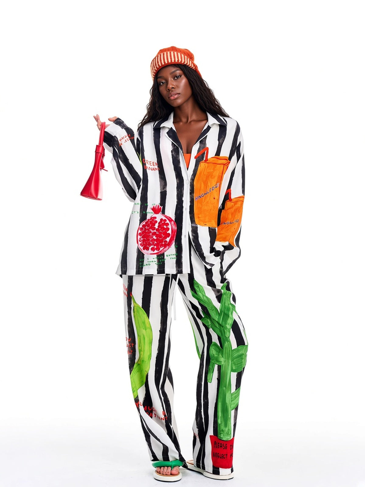 Black-White Graffiti Stripe Lounge Set 5